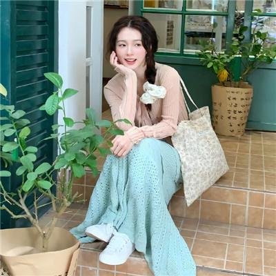 暗无天日封面