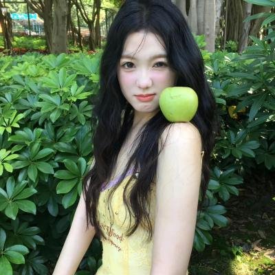 上帝深爱鱼子酱封面